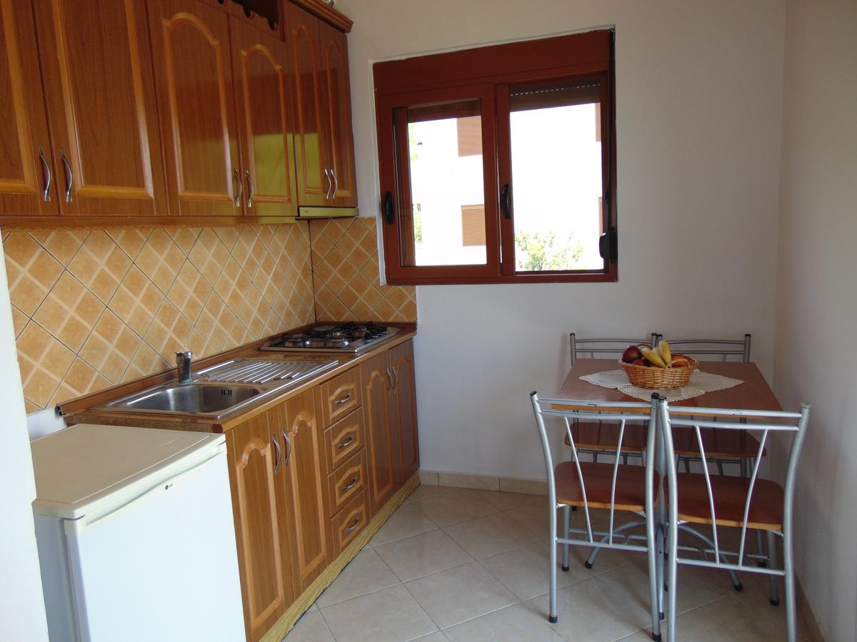 Residence Jazoj Vlorë Exterior foto